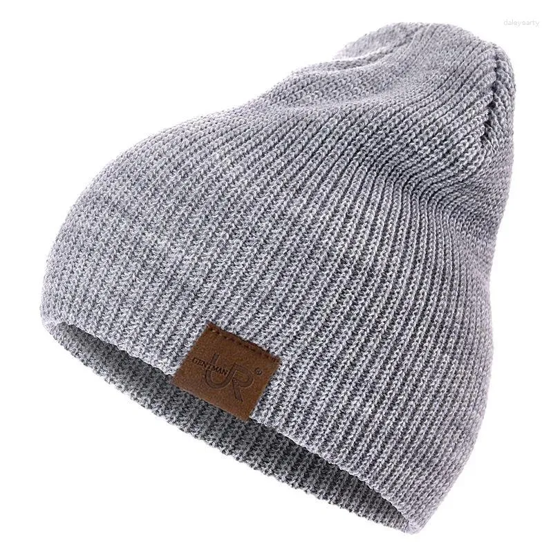 Boinas Unissex Beanie Hat Hat Urgentman Brand Casual Chapéus de Inverno para Homens Mulheres Moda Moda Capinho Hip-Hop Sólido