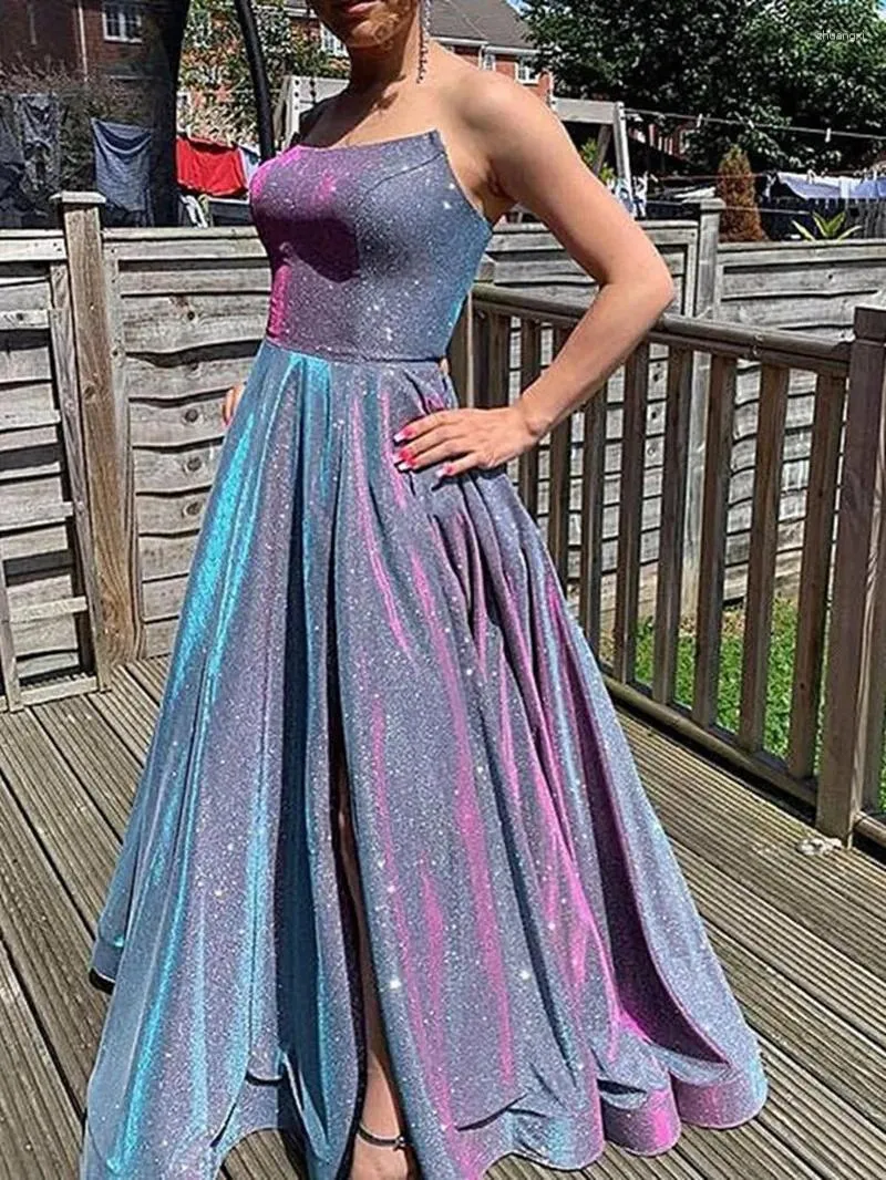 Robes de fête Simple une ligne en soirée sans bretelles côté plancher la longueur partagée sans manches sans dossier sans robe de quinceanera mince sangles