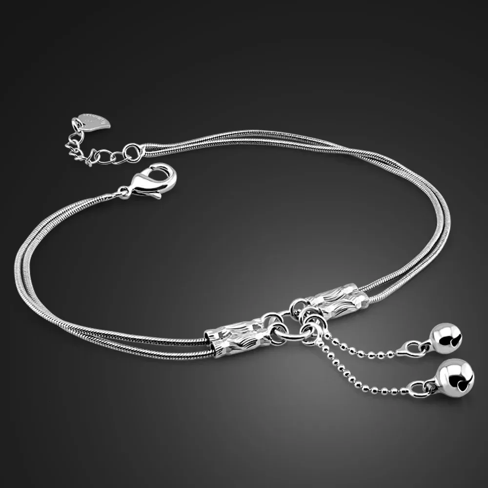 Moda urocza dziewczyna Bell Anklets Solid 925 Srebrny łańcuch węża Srebrnego Anklets Contracted Podwójna biżuteria 27 cm 240408