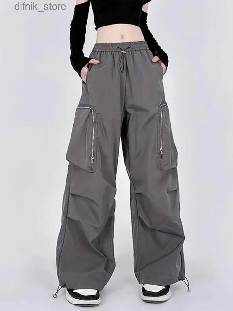 Women's Jeans Zoki Harajuku Big Pockets Cargo Pants Women Retro Loose Strtwear Y2K Trousers Casual High Waist Bf Spring Grey Wide Leg Pants Y240408