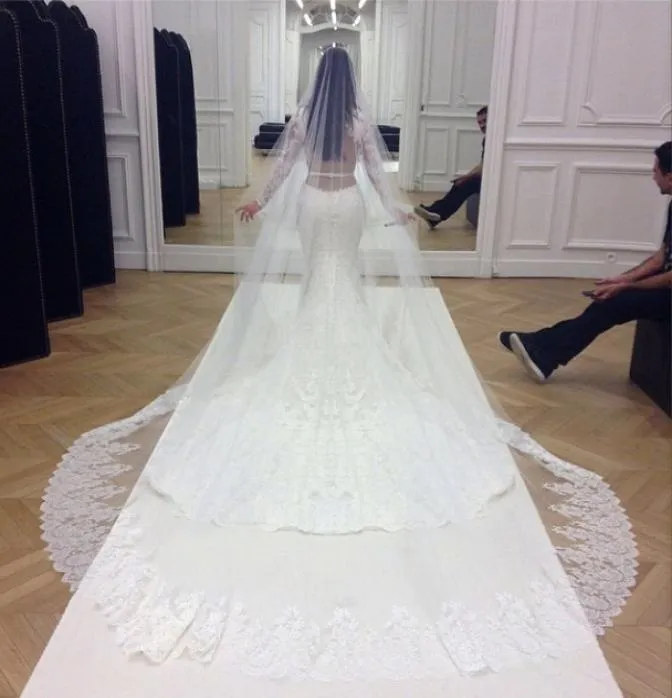 Kim Kardashian White Bridal Veils Tiulle Hem Lace Appliques Washing Vely 2021 Nowy przyjazd 3 metr przynajmniej 6221205