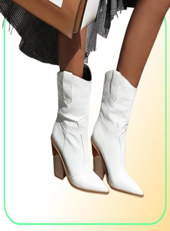 Bottes de cowboy occidentales Adisputent pour femmes pointues Cowgirl Bottes courtes Midcalf Black White Winter Women Chaussures 13114538