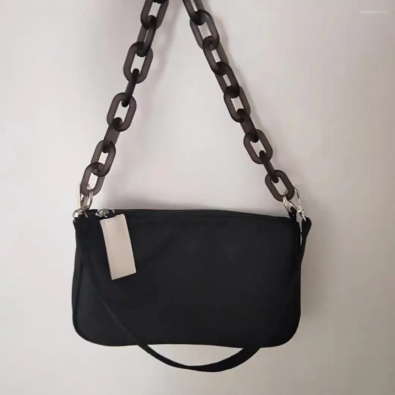 Sacchetta della catena acrilica da donna borse baguette borse di alta qualità sacchetti di spalla in nylon di colore solido ascella femmina piccoli bolsos