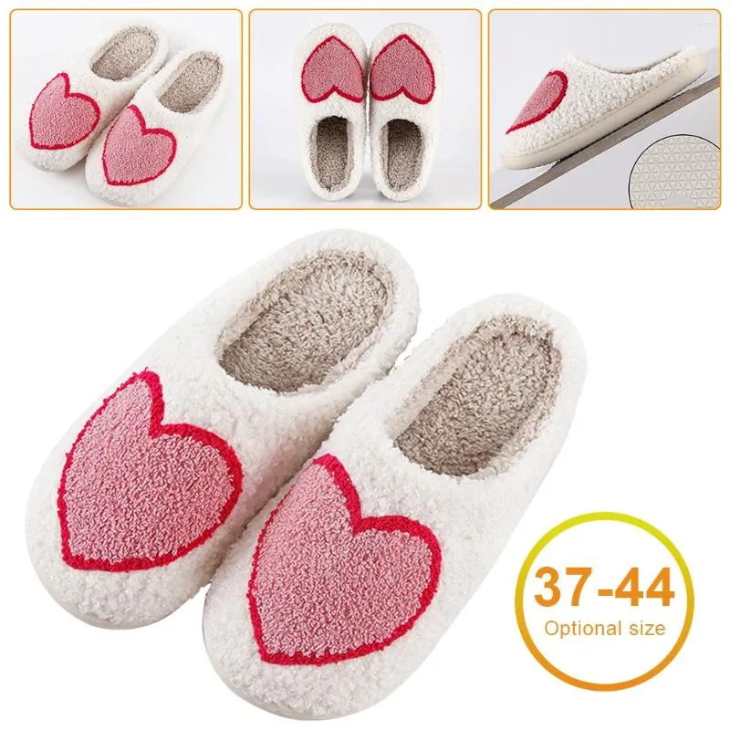 Walking Shoes Love Heart Slippers Mysiga par Non-Slip Plush Home Inomhus utomhus för kvinnor och män