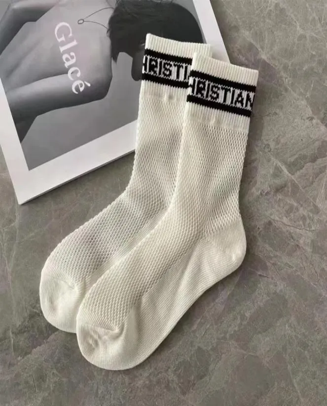 Women Girl Letter Socks Breathable Mesh Cotton Casual Sport Sock Gift for Love Girlfriend Top Quality7980739