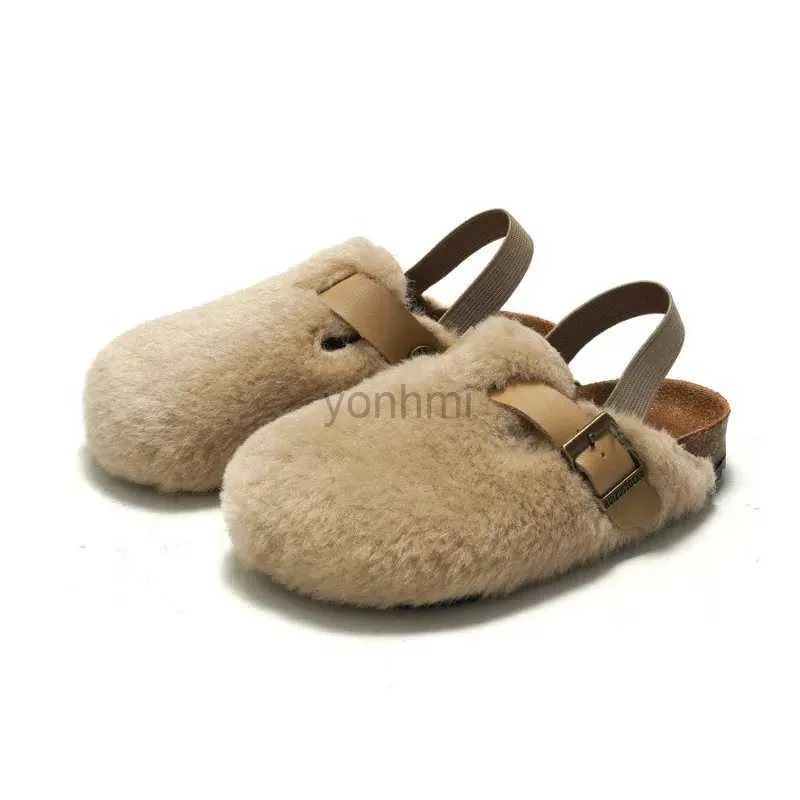 Slipper New Arrived Child Cork Slipper Boys Filles à l'extérieur de la maison chaude Plans pantoufle Toddler Prewalker Slipper Toddler Shoes 240408