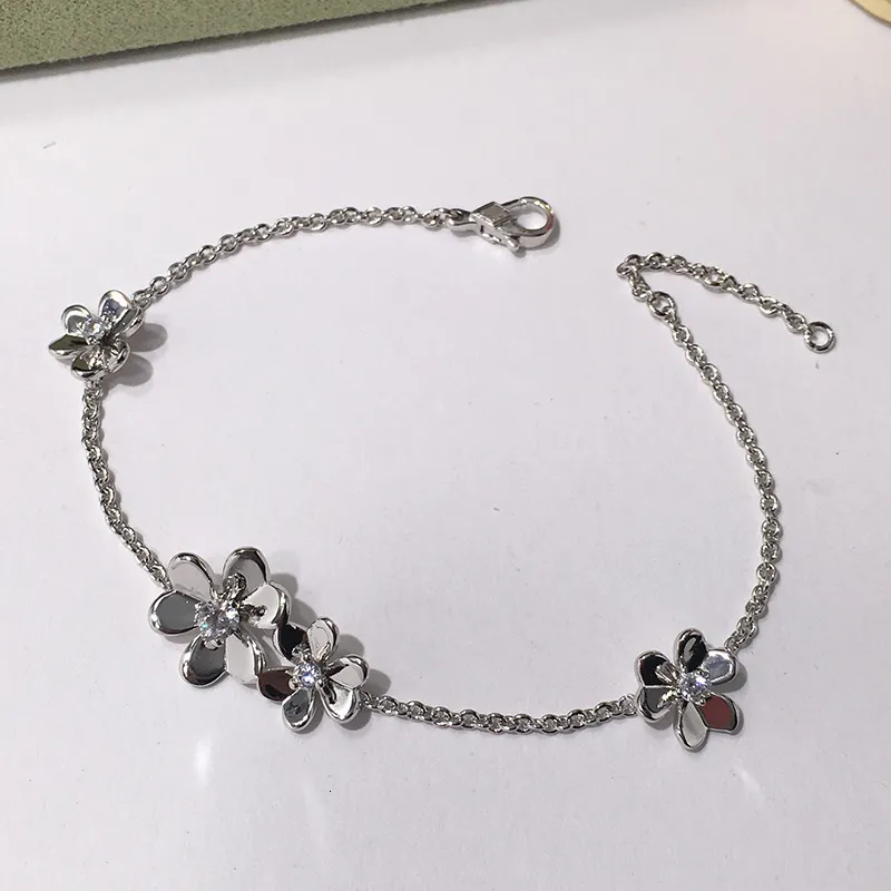 New Hot Brand Anniversary Gifts Jewelry For Women Silver Chain Clover Bracelet Party Wedding Jewelry Gold Color Flower Bracelet