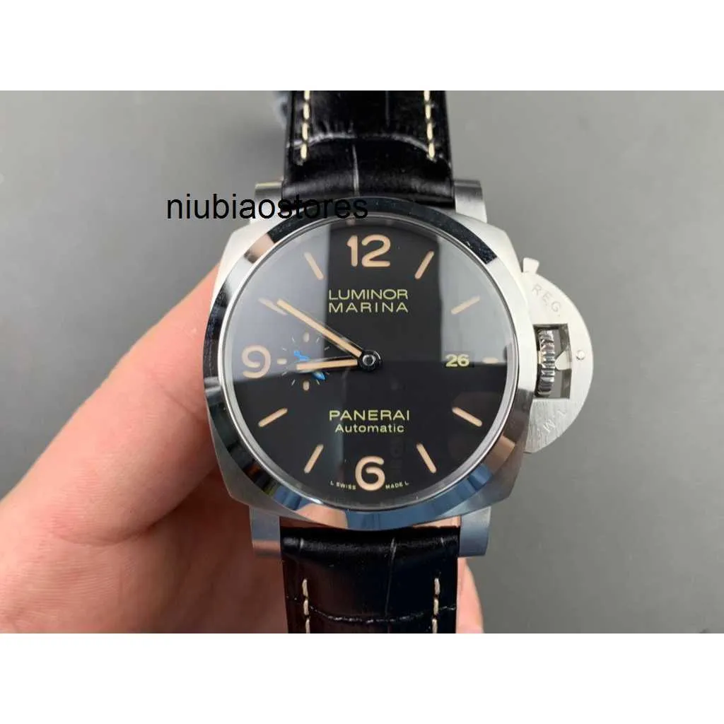 Designer Uhren Luxus mechanische Uhr Automatische Bewegung Sapphire Spiegel 47mm Cowide Watchband