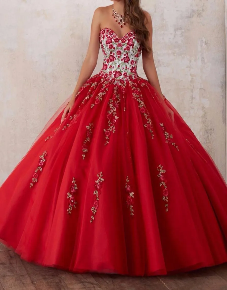 Red Embroidery Quinceanera Dresses Sweetheart Pärled Crystal Tulle Ball Gown Prom Dresses 15 -åriga debutante Vestidos de 15 ano8712606