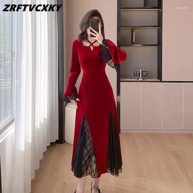 Casual jurken Fashion Women Lace Patchwork Velvet Dress Spring Designer Elegant Square Neck Flare Long Sleeve Vintage Mini Short Female