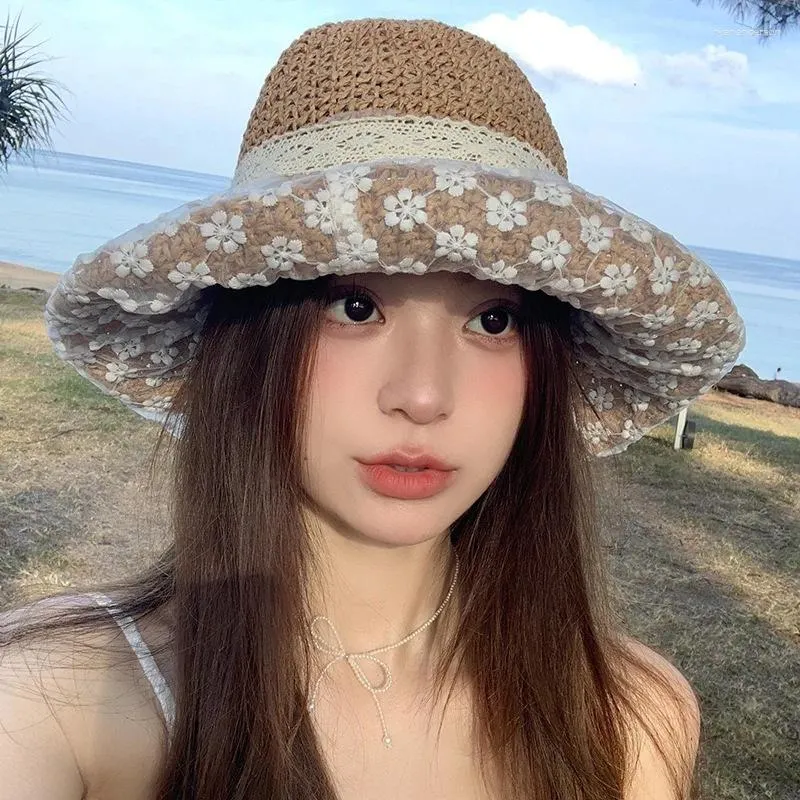 Wide Brim Hats Korean Ins Summer Outdoor Sunscreen Flower Lace Straw Hat Female Woven Seaside Vacation Po Shading Big Eaves Sun Cap