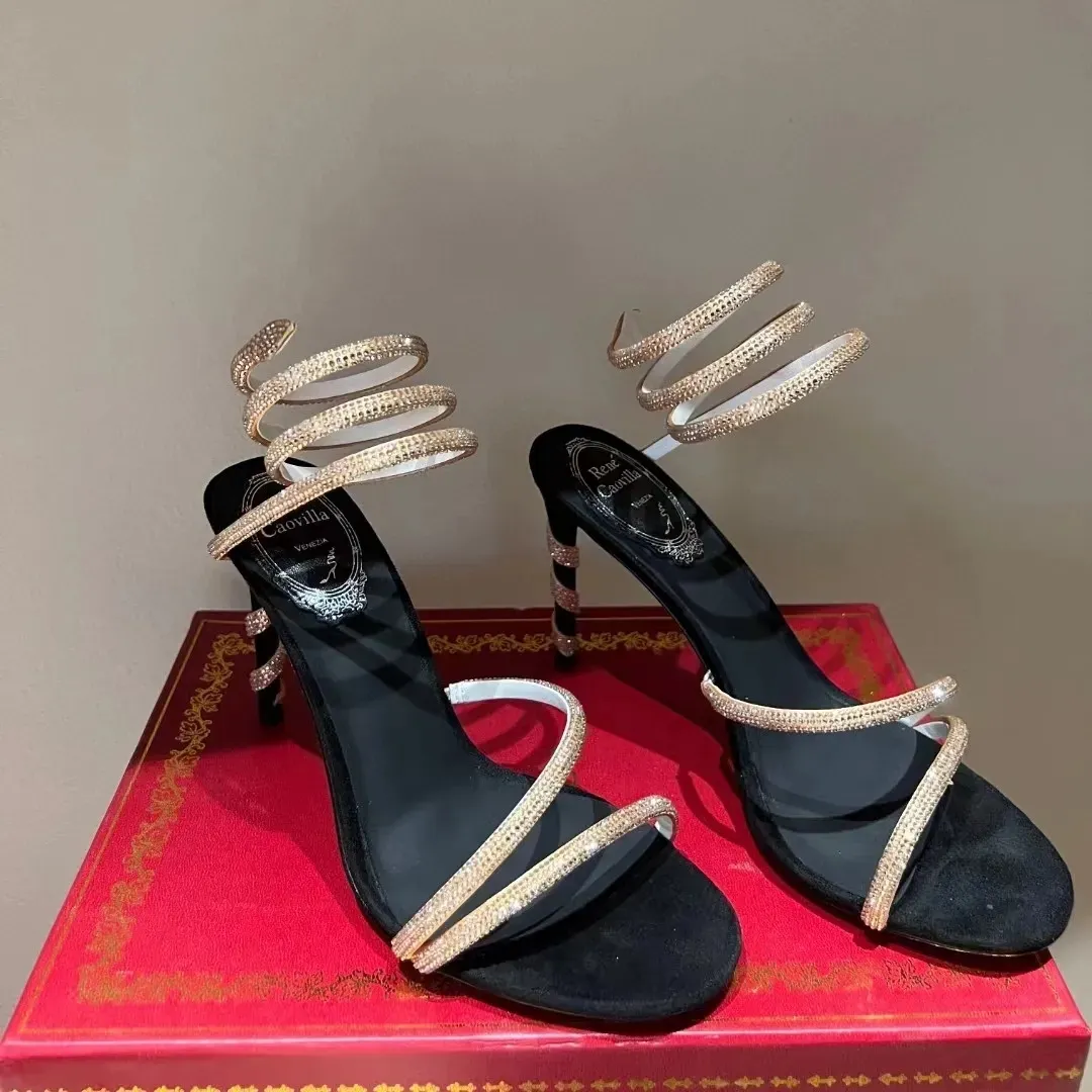 Rene Caovilla High Heels Cleo Luxury Designer Rhinestone Ankle Raparound High Heel Sandals Silk Crystal Pondant Pumps女性のイブニングゴールド
