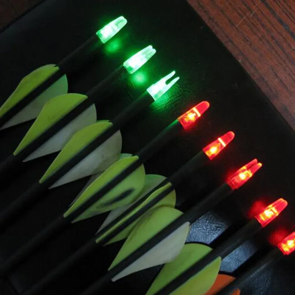 6pcs Automatische LED -Bogenschießenpfeile beleuchtete Nocke 6,2 mm Pfeil Nock -Schwanz für die Jagdpfeilschachtzubehör hohe Qualität