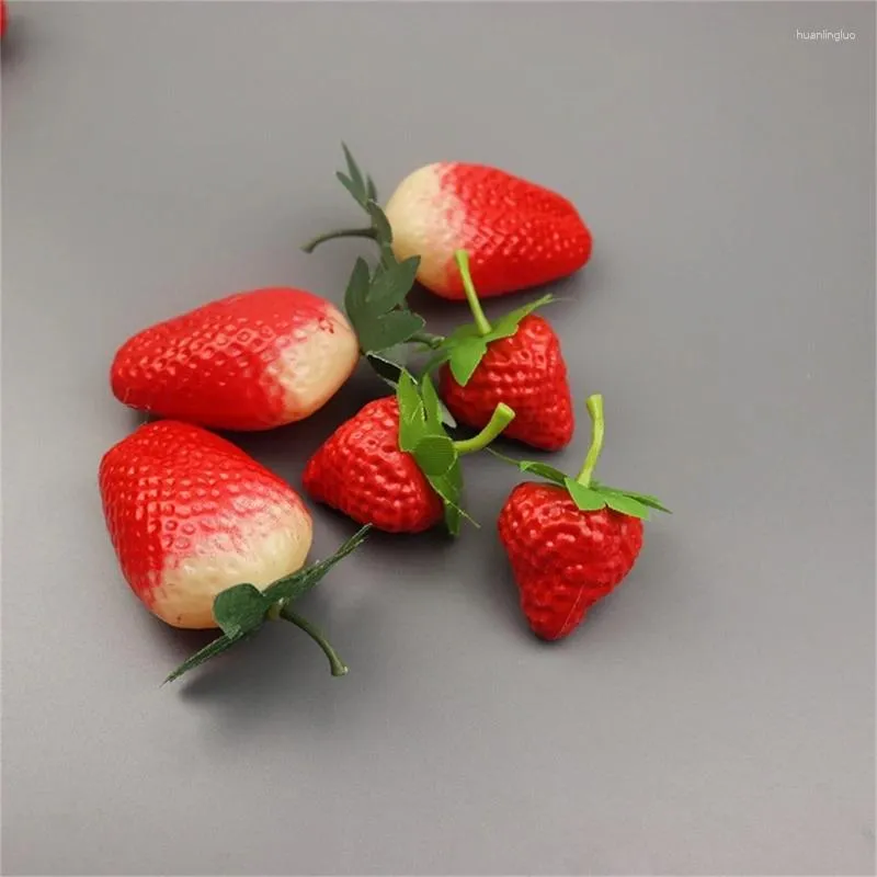 Party Decoration 10pcs Simulated Strawberry Plastic Fake Simulations Fruit Model