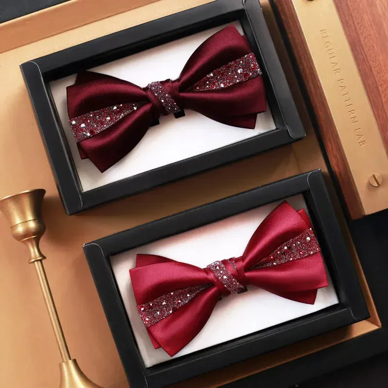 Highend festive fashion texture dinner host sparkling diamond deep burgundy wedding groom bow tie240409