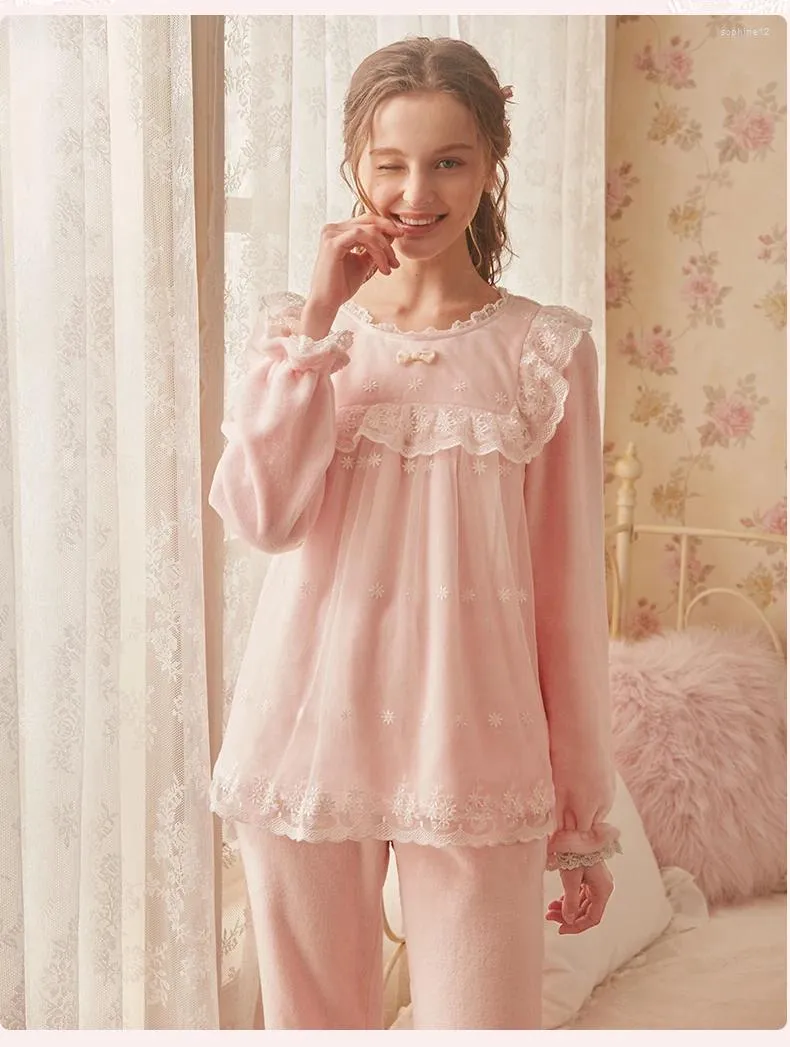 Vêtements à domicile Pyjamas d'hiver Femmes Pyjama vintage Définit des vêtements de nuit confortables pyjamas doux Coral Fleece