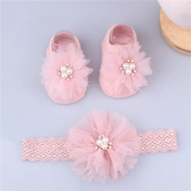 Haarzubehör niedliche Perle Bögen Baby Stirnband Socken Set Nicht -Slip -Baumwoll -Sockenblume geborene Band Turban Girl