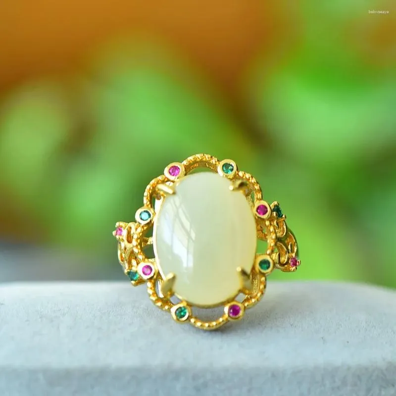 Klusterringar naturliga Hetian Jade Women Fine White Gemstone Engagement Luxury 2024 Ringtillbehör Kvinnesmycken