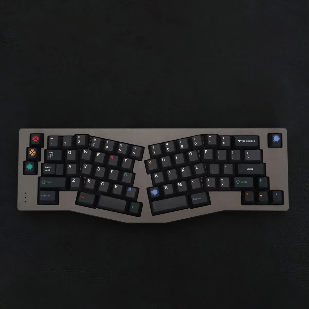 Teclados Retro Dark Lights Keycaps Black PBT Dye Sub Cherry Alight Suit para 64 68 75 84 96 980 100 104 108 Teclado mecânico de layout