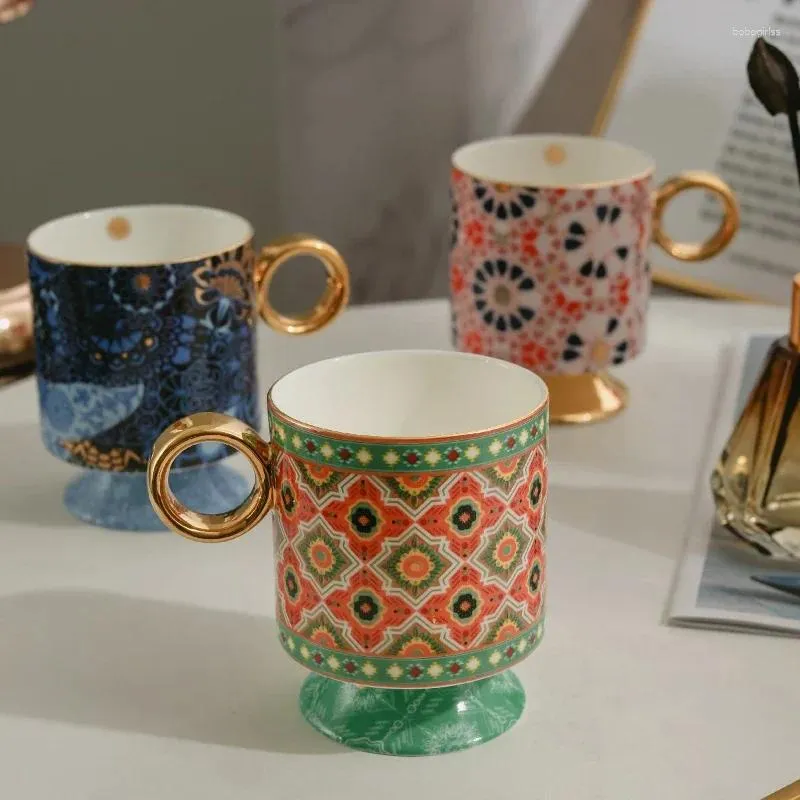 Mokken European Bone China Ring Tall Mug Light Luxe Gold Golde koffiekopje Moderne keramiek HABELE Decoraties Tea Cups