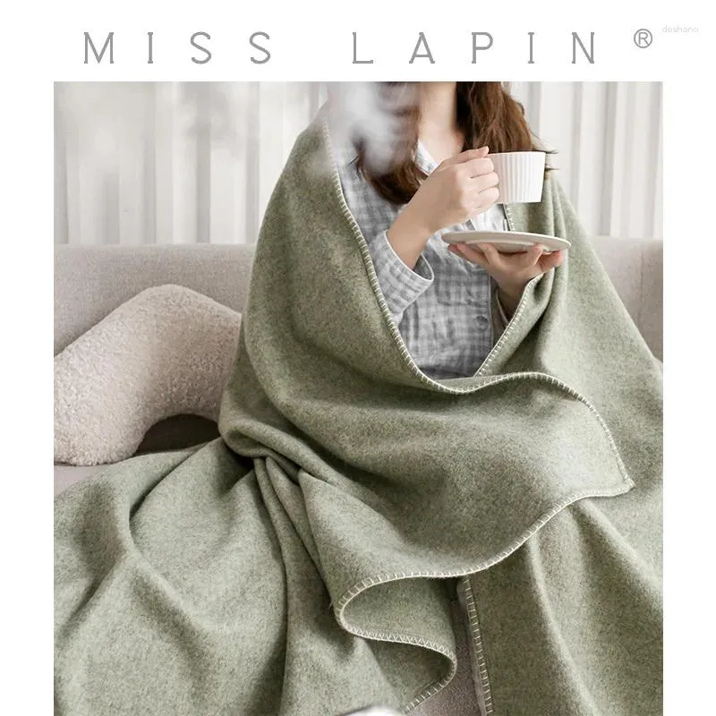 Одеяла зеленое шерстяное одеяло INS Living Room Диван с кондиционером простые четыре сезона.
