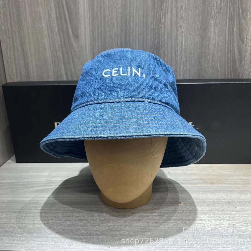 Version haute coréenne de CE avec des lettres correctes, un chapeau de pêcheur en denim, une protection pliable en plein air pour femmes, un ombrage solaire et un petit chapeau de bassin pour le visage