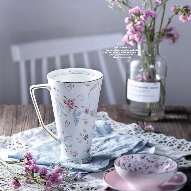 Tazze fresche e dolci in stile piccolo contorno retrò floreale in oro alto tazza di porcellana bella tazza da regalo per il latte tè caffè