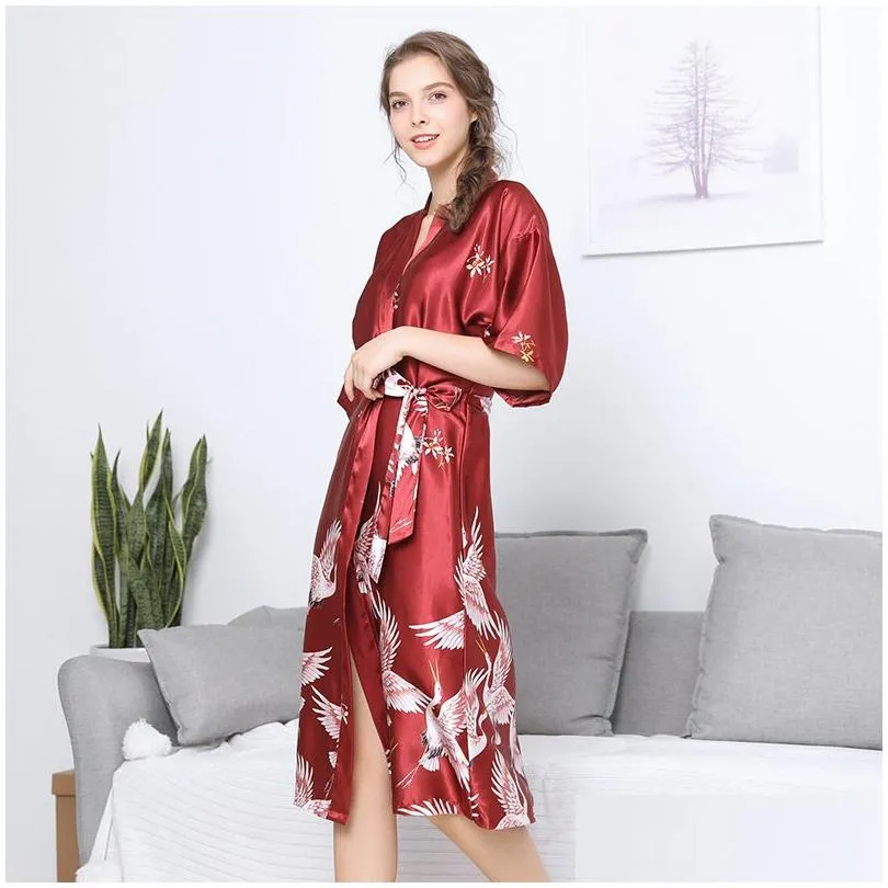 Robes décontractées de base Habille des vêtements de sommeil en soie pour les femmes y robe Satin NightGowns Ropa de Mujer Imprimée femme de demoiselle d'honneur Long Brides Brides Bride Plu Dhxjr