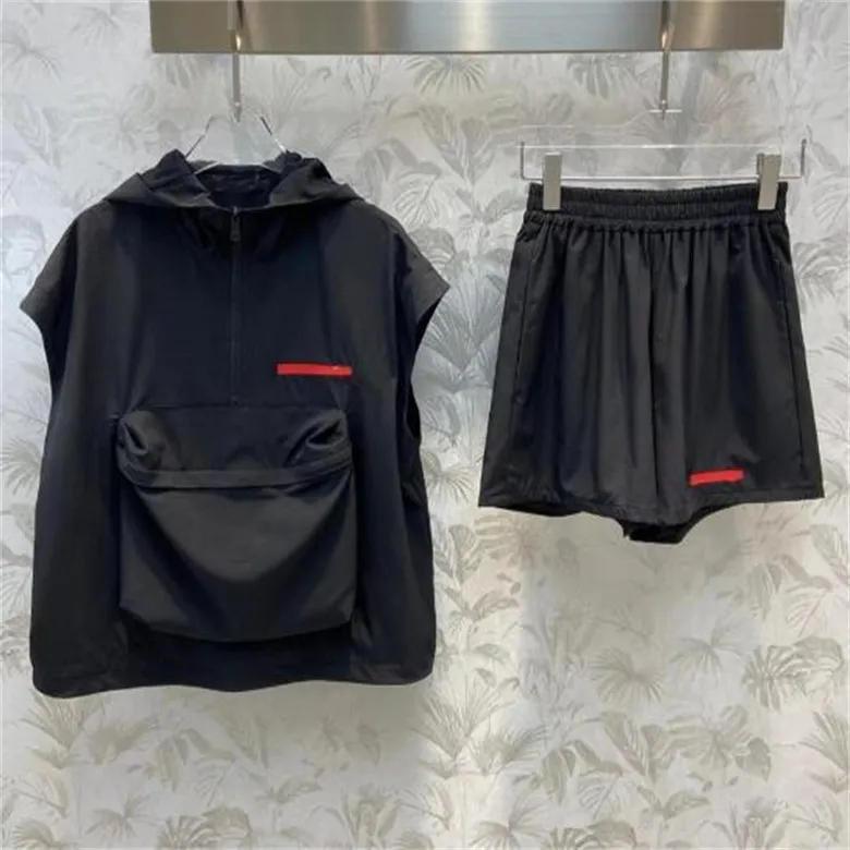 Fashion Designer Women's Tracksuits Summer Style Sleeveless Hooded Top With Loose Shorts Casual Suit Luxury Woman Two Piece Pants Set Women Clothing