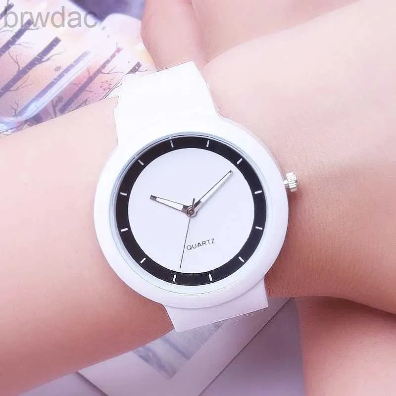 Relógios femininos White Watches Women Fashion Silicone Band Analog Quartz Wrist Watch Womens Womens Womens Womens Wristwatches Relogio feminino Reloj 240409