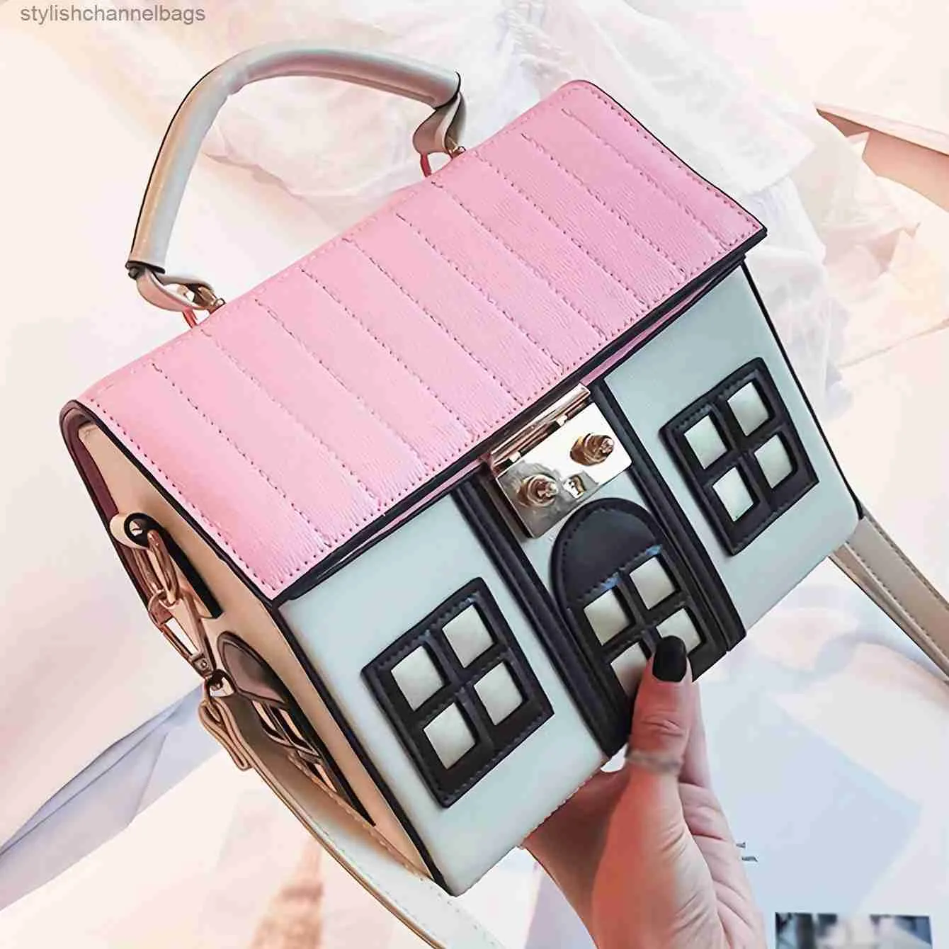 Stylish House-Shaped Mini Crossbody Bag for Women 
