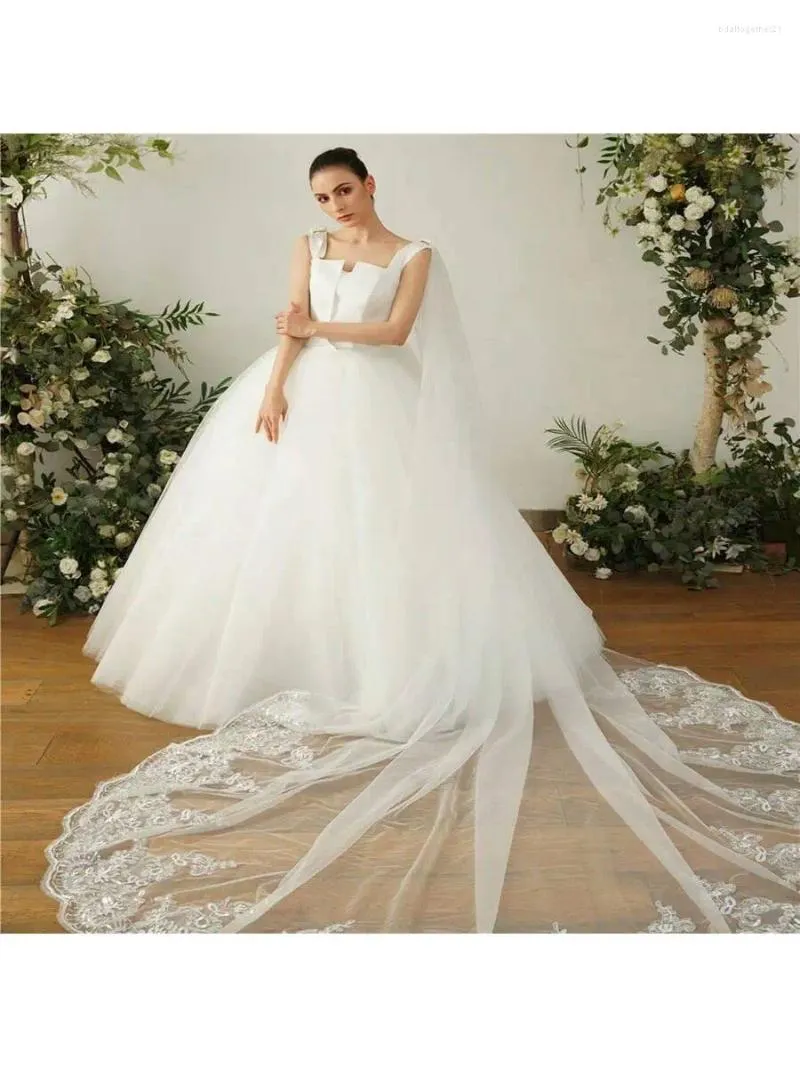 Bridal Veils Przyjazd weselny na ramię Cape Wrap jednowniste koronkowe aplikacje Bride Velo de novia elegante 2024