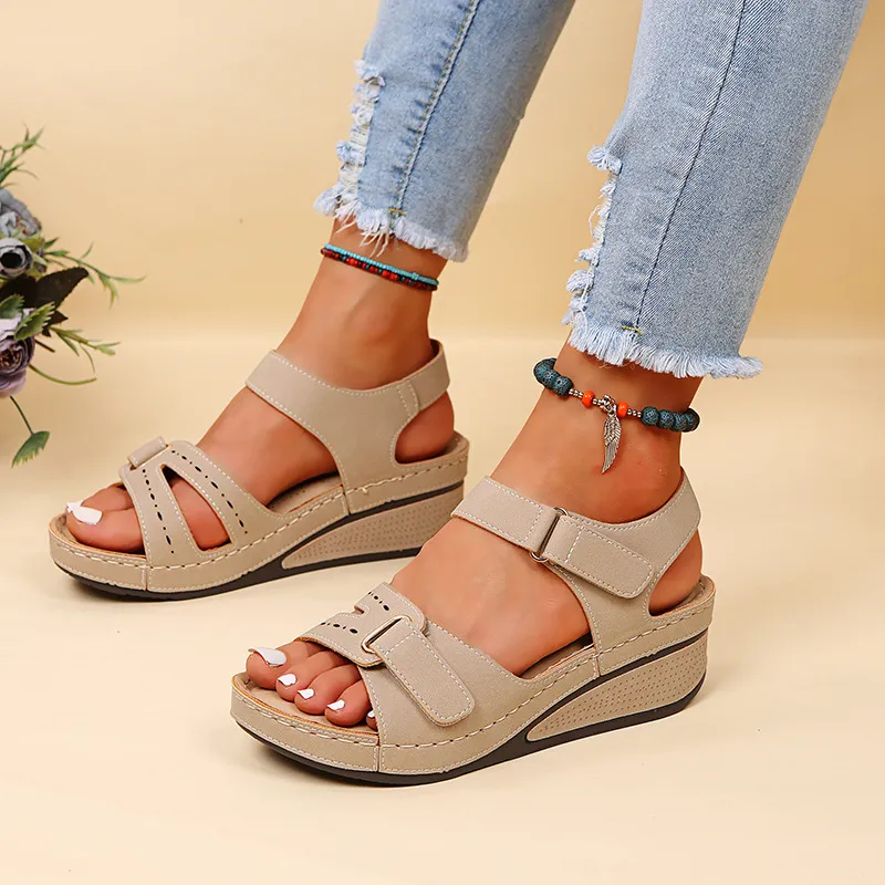 Dames sandalen zomer vis mond sandalen nieuwe bruine zwart rode vrouwelijke schoenen lichtgewicht sandalen dames externe dragende schoenen 35-43 76DS#