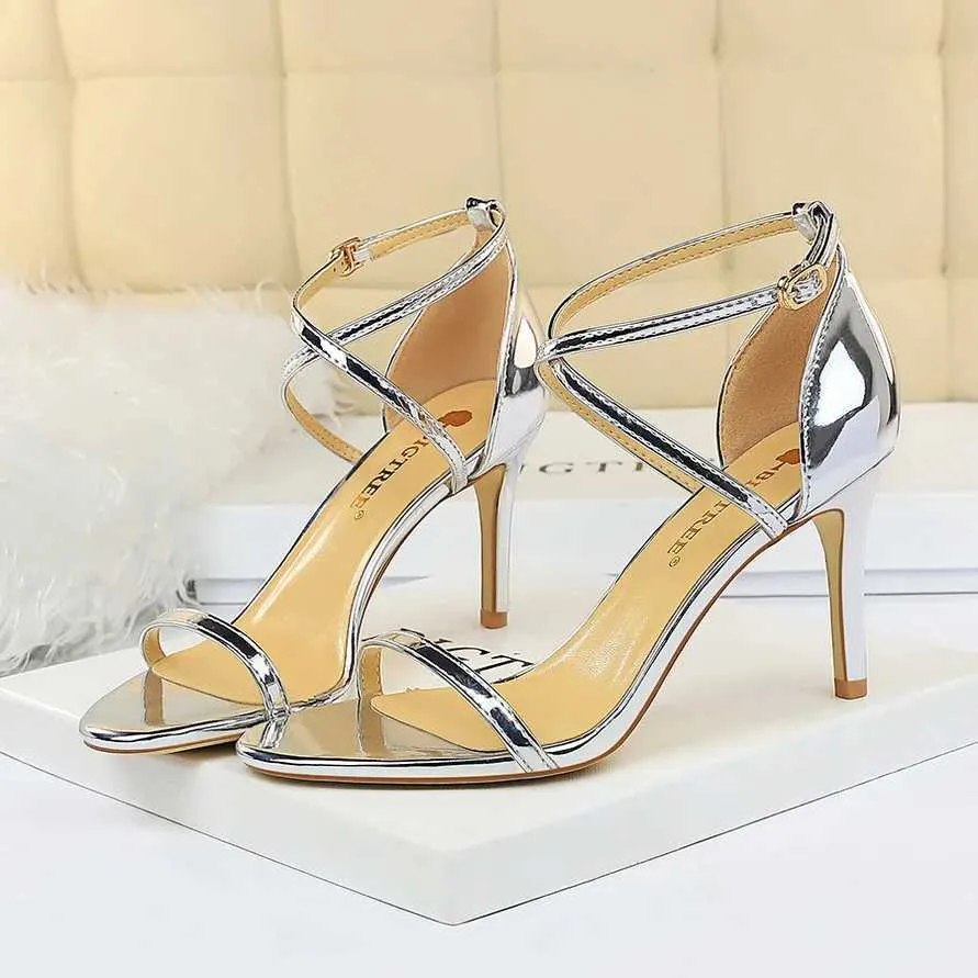 Dress Shoes Womens fetish 8cm 11cm high heels summer mid low foot champagne gold sandals Roman pumps womens gladiator slim H240409 PNWG