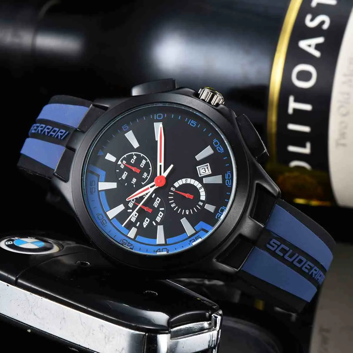 Uomini guardano il designer watch sport orologio da viaggio in gomma in gomma ultra-corsa per auto per auto di alta qualità con quadrante per auto con calendario da uomo