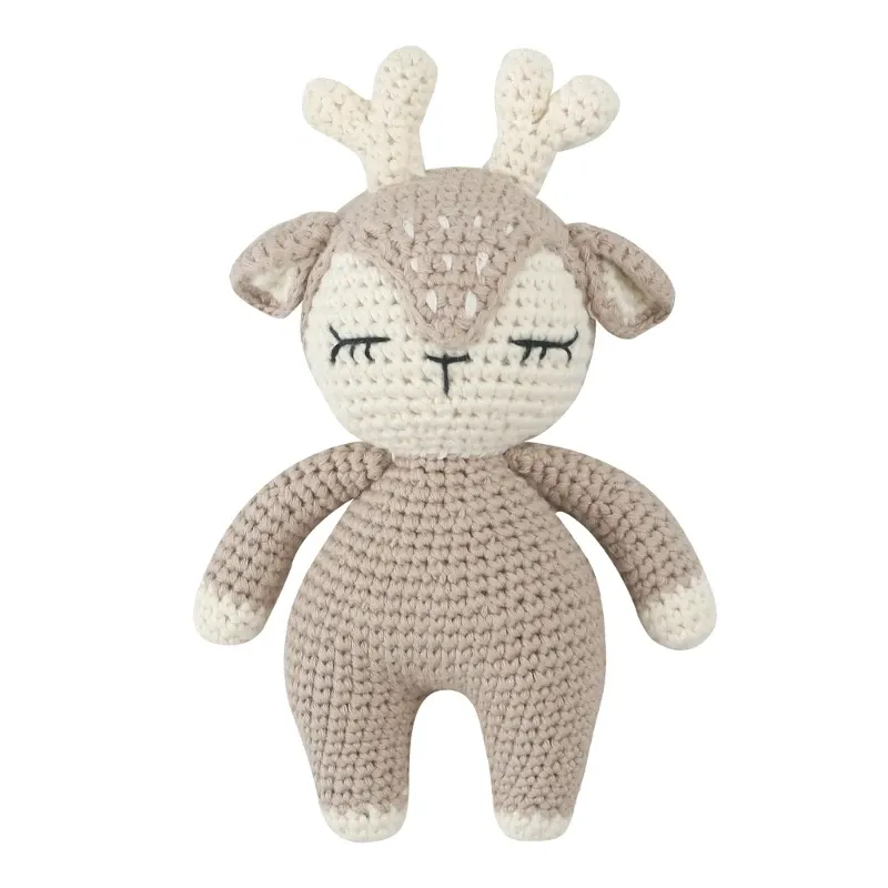 Crochet à la main dortant de cerfs en peluche bouffée