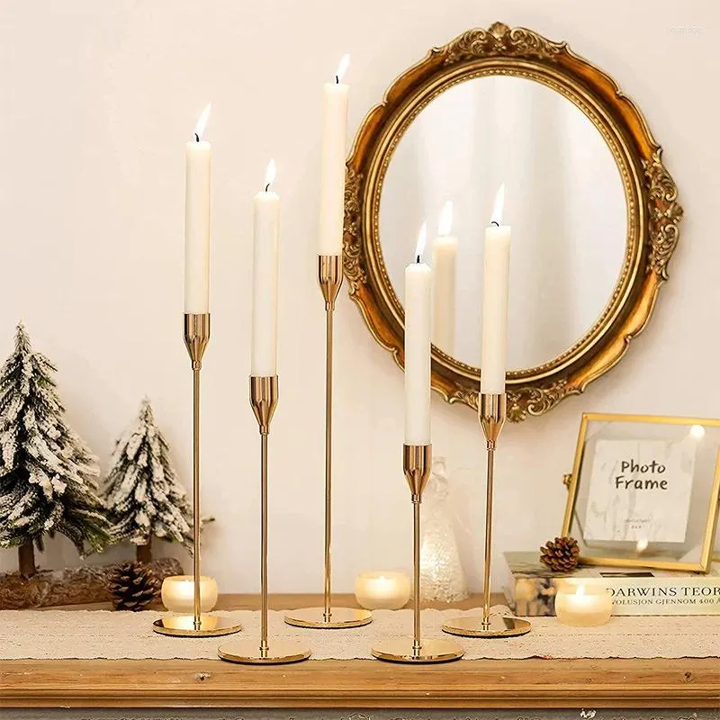 Porta di candele Metal Porta di metallo Simple Golden Tavolo da sposa Decorazione bar per feste decorazioni soggiorno Home Sense di candela rituale