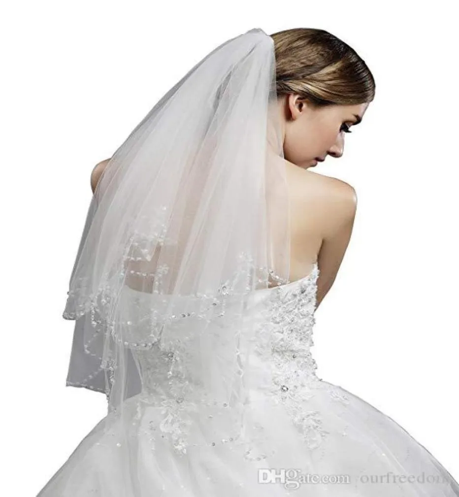 Nowo w magazynie Women039s 2 Tier Tiul Bade Edge Bridal Veil do sukni ślubnej 110538761628