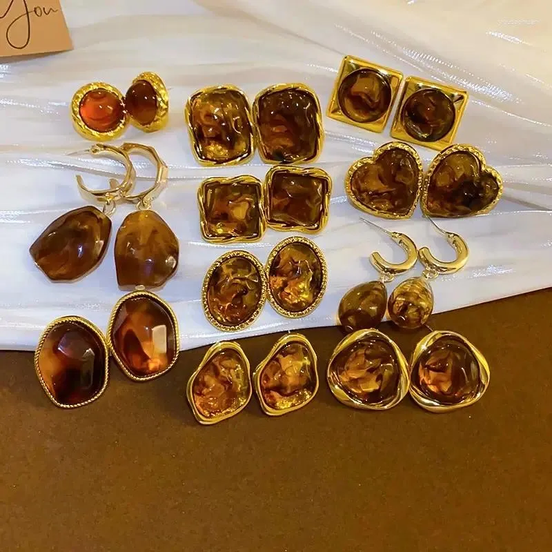 Boucles d'oreilles étalon résine brune vintage pour les femmes filles géométriques irrégulières rondes coeur 2024 Jewelry Tendy Ear Jewelry Party