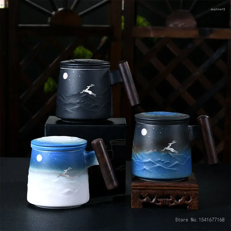 Mugs High End Boutique Chinese Ceramic Cup Tea Water Separation med trähandtag för män och kvinnor 400 ml hemmakontor Mugg