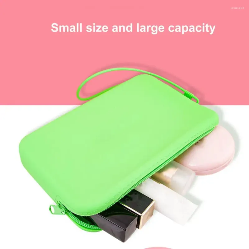 Storage Bags Great Makeup Bag Oblong Shape Zipper Closure Silicone Easy Toiletry Cosmetic Organization