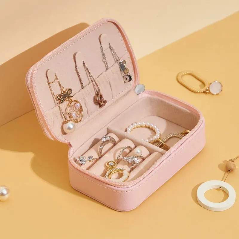 Proteable Leather Jewelry Storage Box örhängen Ring halsband fodral juvelförpackning resekosmetik skönhetsorganisatör containerlåda