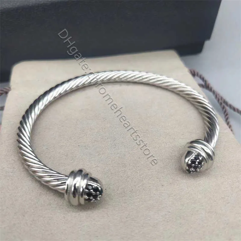 Luxury Designer Bracelets 5MM 4MM thick Twisted Pearl Head Women Fashion Bracelet Versatile Twist Jewelry Platinum Plated Wedding Gifts Bangle CK8S