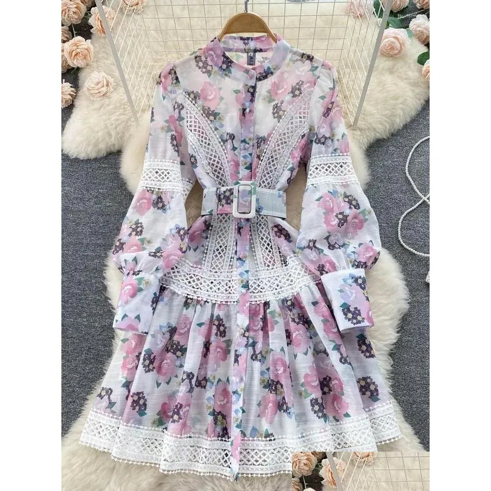 Podstawowe sukienki swobodne kobiety Single Beded Lantern Sleeve Floral Print Belt Vestidos 2023 Haft haftowe koronkowe puste szwy dhdrz