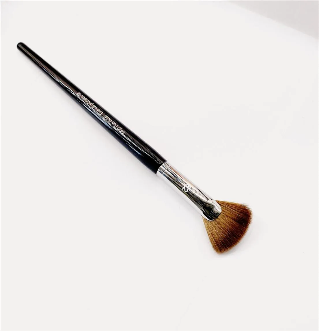 PRO Fan Highlight Makeup Brush 62 Precision Face Eye Shadow Powder Blush Cosmetics Beauty Tools5904779