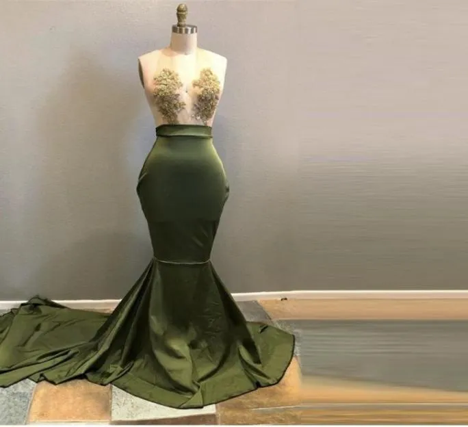 2020 Yeni Seksi Zeytin Yeşil Dantel Denizkızı Prom Elbiseler Derin Vneck Kapalı Omuz Uzun Balo Kıyısı Robe De Soiree Longue Resmi Parti DR4709597