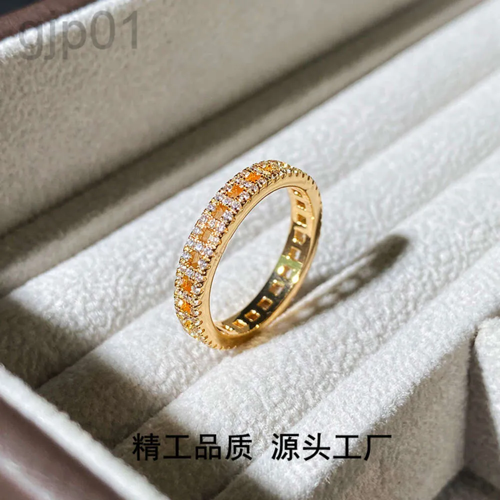 DESGINER TIFFANYBRACELET TIFFANIE T FAMILLE PRÉCISION HIGH EDITION V RING GOLD FEME FEME HOLLOW OUT T GÉOMÉTRIC Square large édition étroite Couple de luxe léger pour m