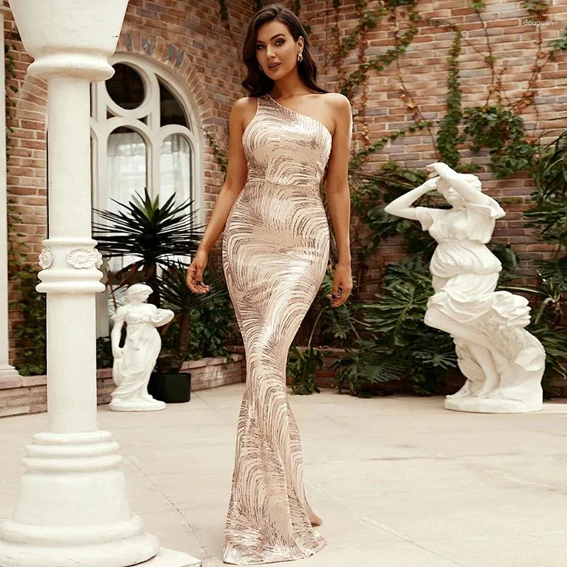 Casual Dresses Sexiga kvinnor Elegant One Shoulder Spaghetti Strap Backless Gold Sequined Cocktail Party Wedding Prom Evening Long Dress Ladies