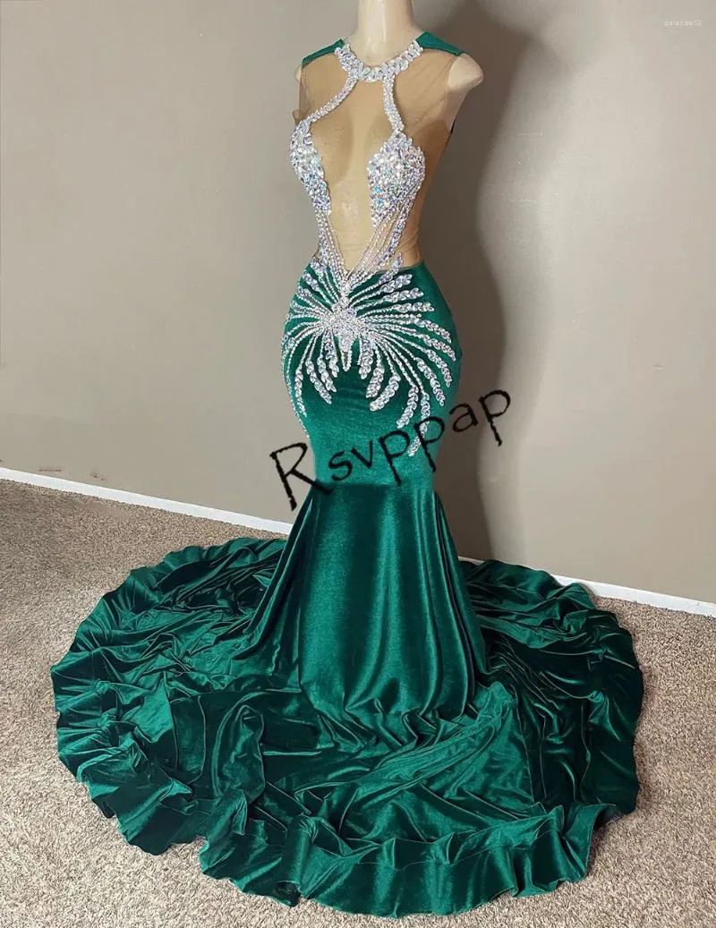 Sukienki imprezowe luksusowy dhinestone długi syrenka balk 2024 dla czarnych dziewcząt prawdziwe seksowne srebrne srebrne koraliki zielone sukienki dla kobiet