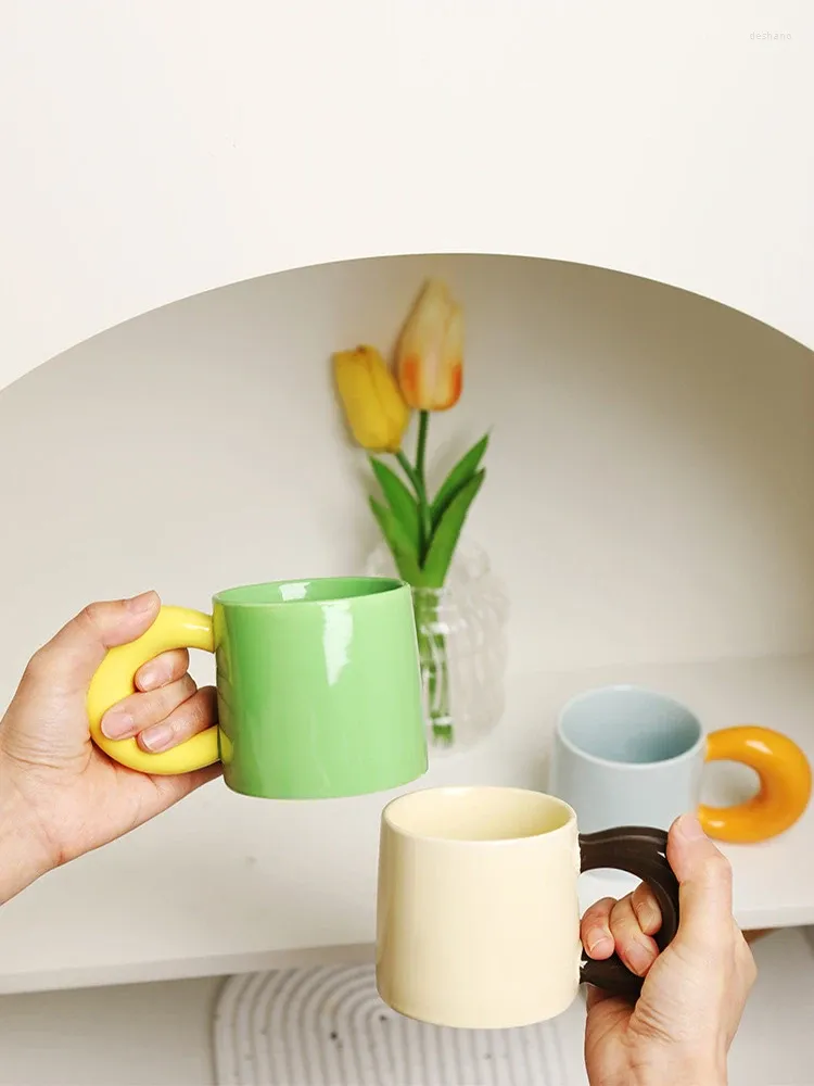 Tasses tasses pour femmes à haut niveau tasse créative eau potable céramique café petit déjeuner lait envoyer un cadeau